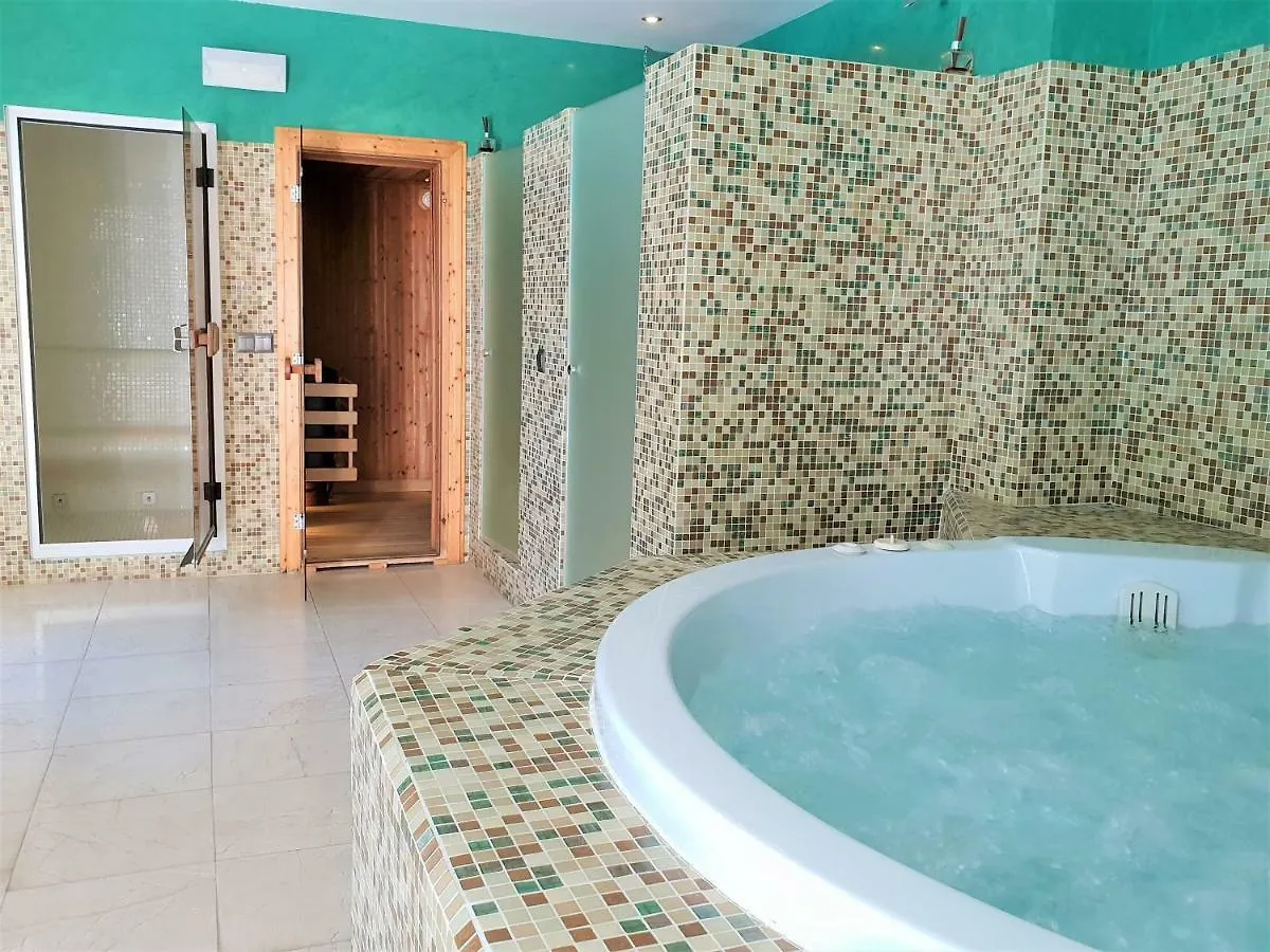 Luxury Apartment Frontal To The Sea In Estepona Doncella Beach