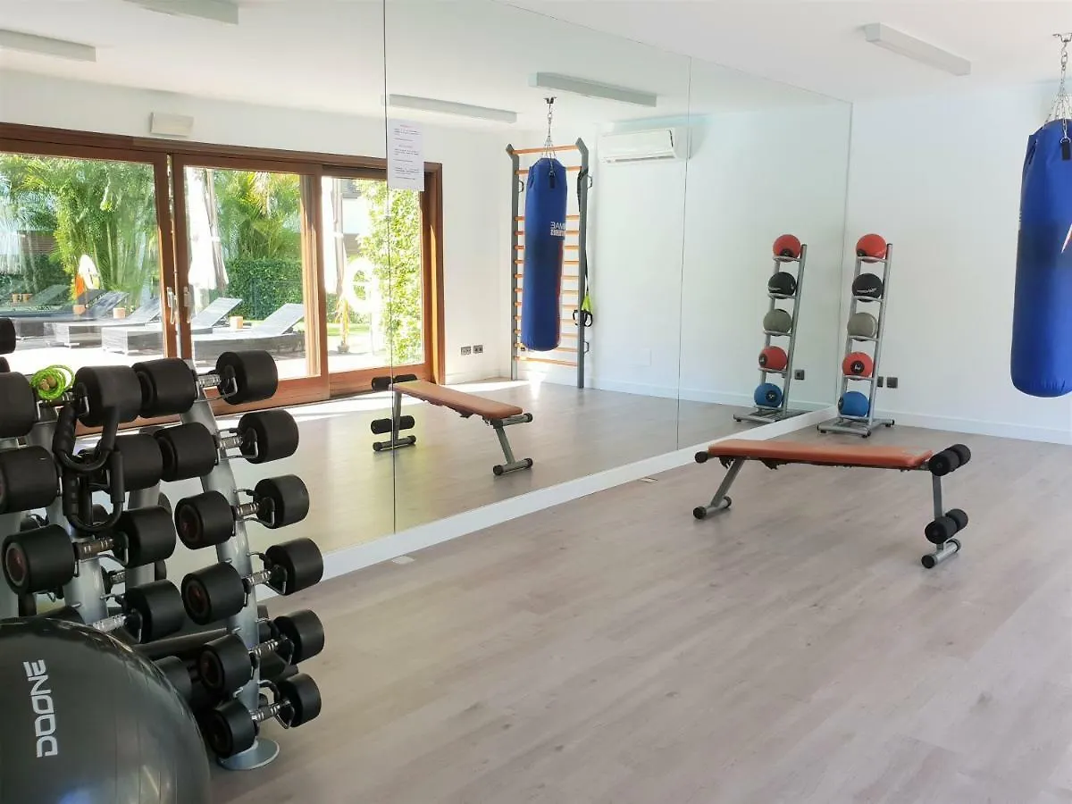 Luxury Apartment Frontal To The Sea In Estepona Doncella Beach